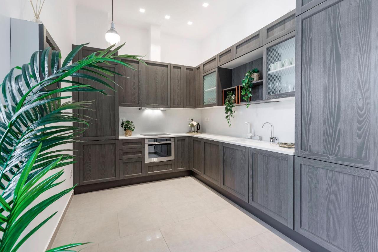 Luxury Elizabeth Residence Next To The New York Cafe بودابست المظهر الخارجي الصورة
